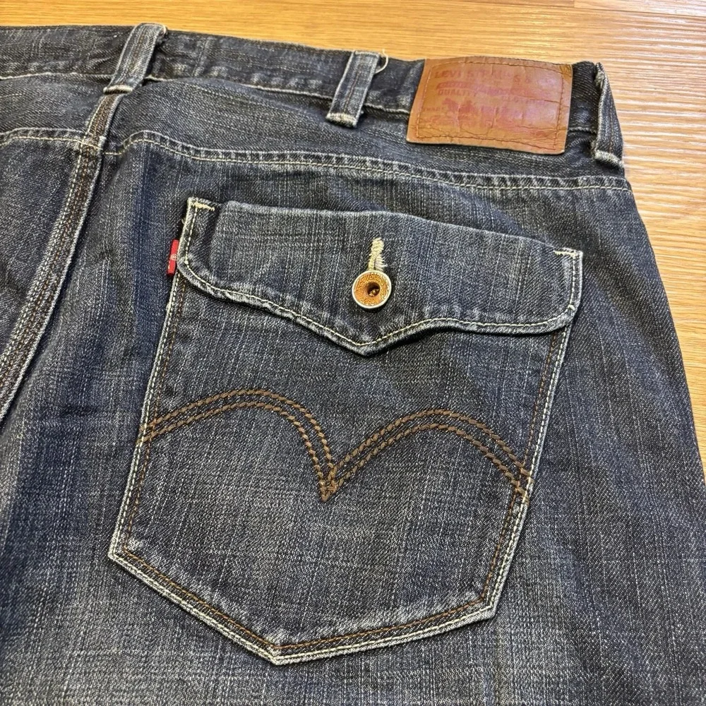 Levis Ramp Flat Front Jean Shorts Men's 42 Relaxed Blue Denim Flap Pockets Y2K